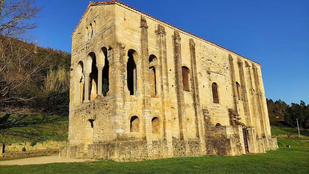 Santa-Maria-del-Naranco-Oviedo